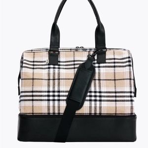 NWT Beiss Weekender Travel Bag in Plaid (larger)